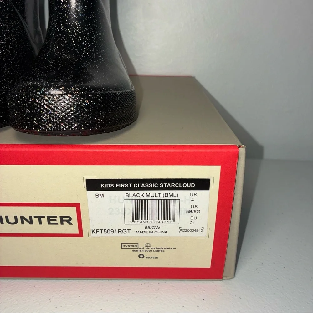 Hunter Kids' Black Glitter Rain Boots - Comfortable Waterproof Footwear
